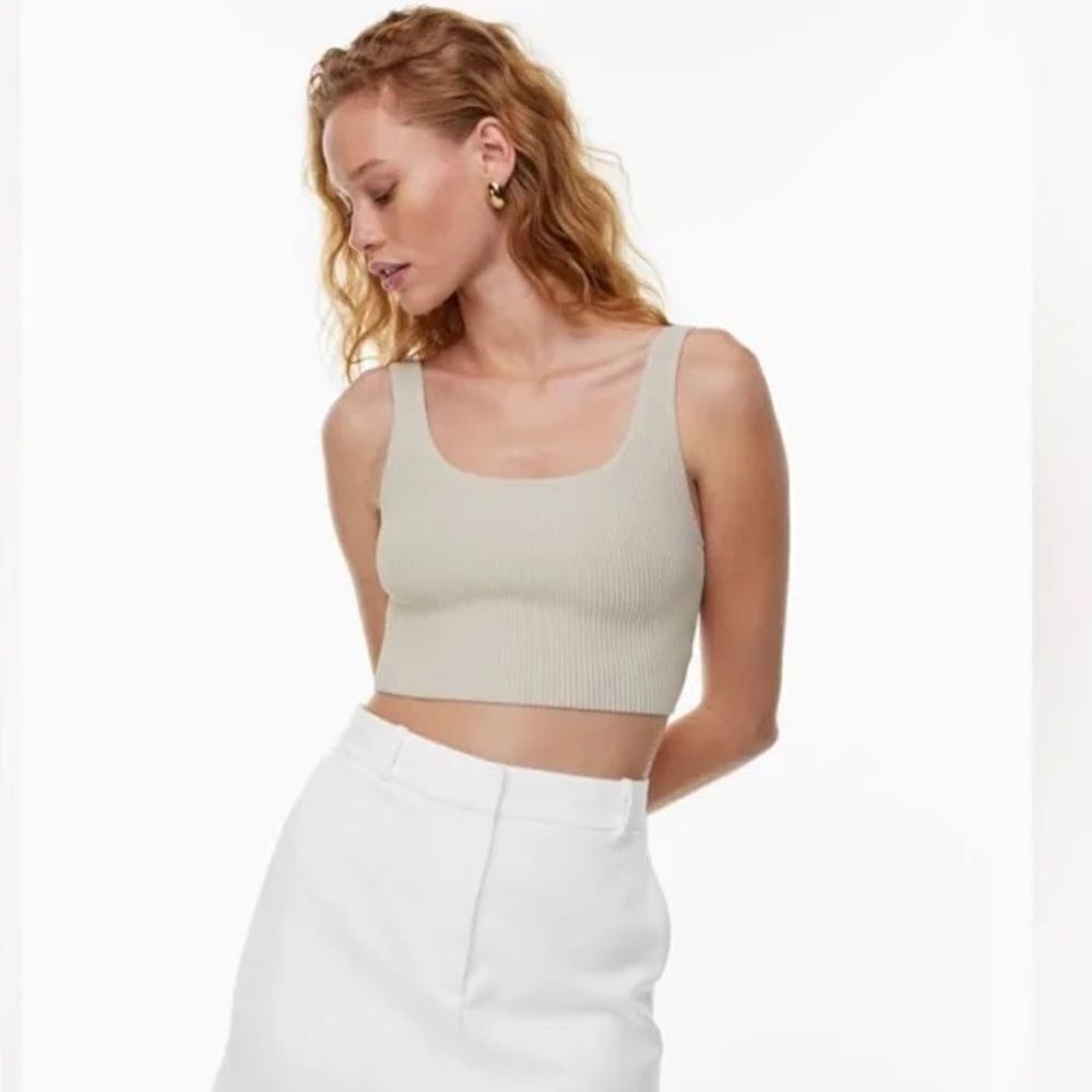 Babaton Sculpt Knit Squareneck Cropped Tank in matte pearl